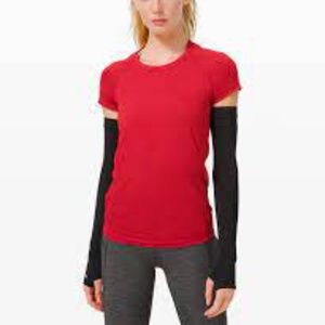 NWT Lululemon Run for It All Armwarmers